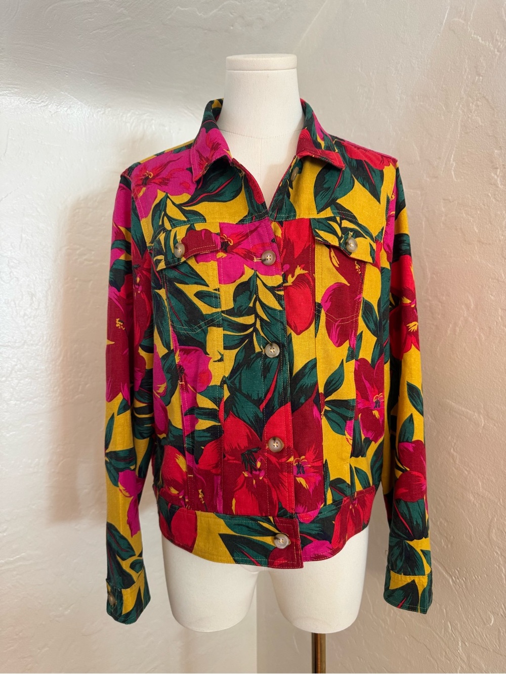 Tahari Women’s Floral Linen Blend Jacket Size M Tropical Button Front